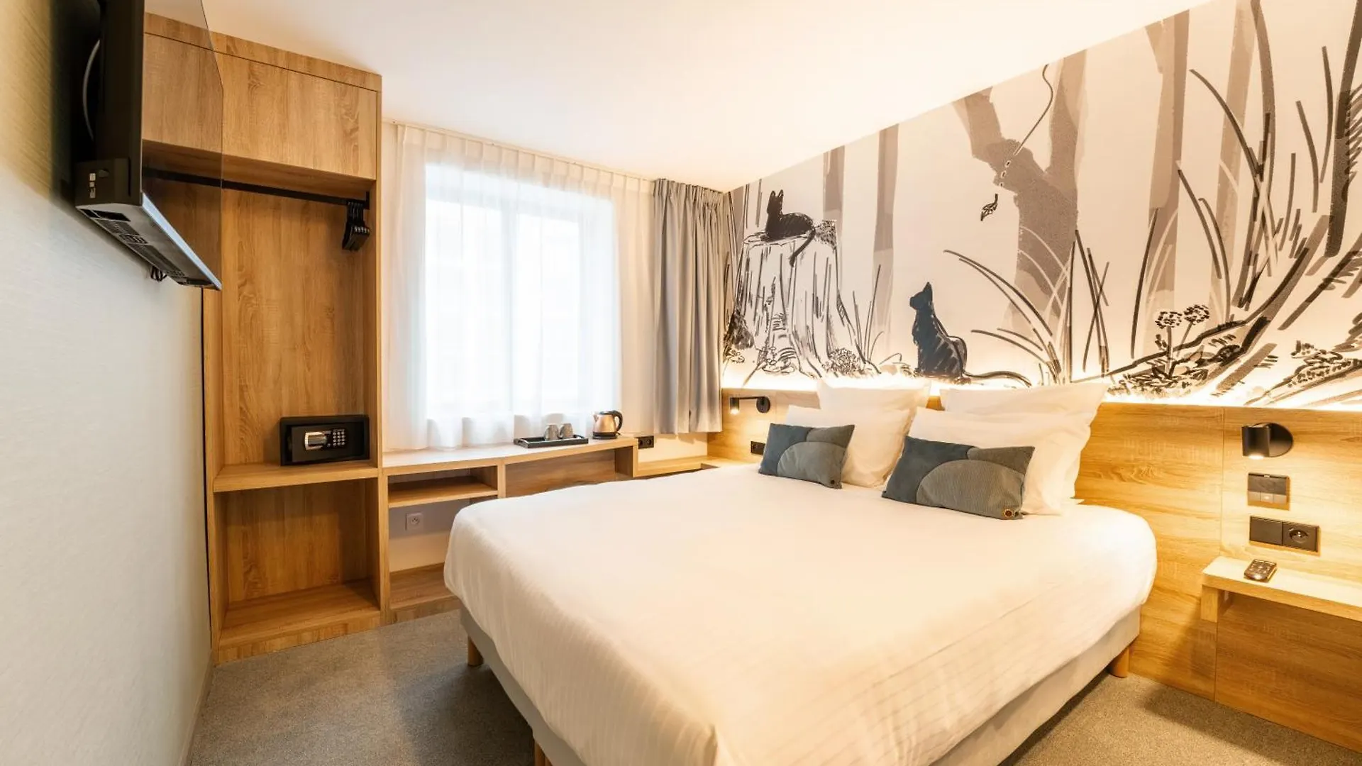 ***  Green Park Hotel Paris France