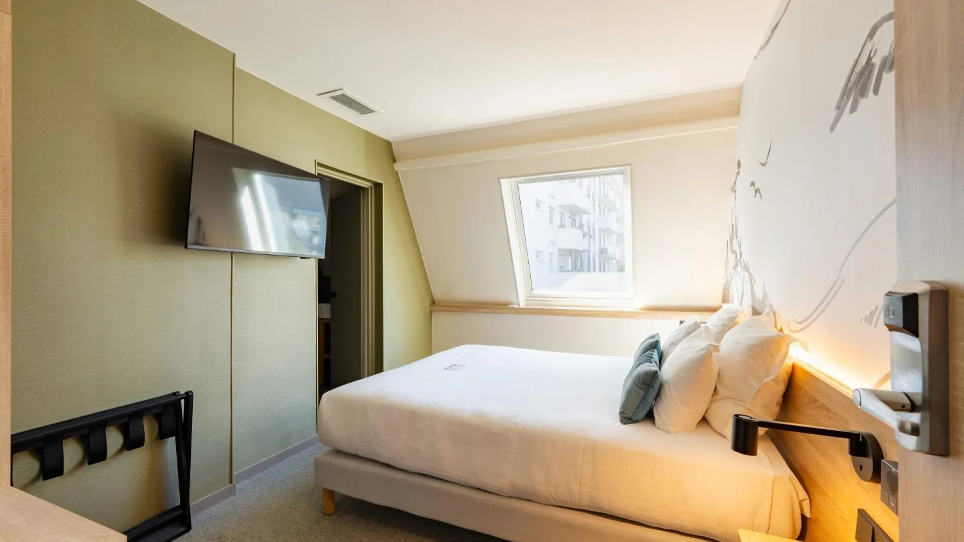 Green Park Hotel Parigi 3*,